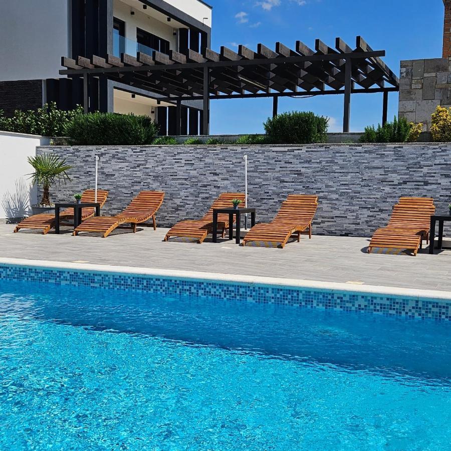 Villa Silver Starigrad Paklenica Exteriör bild